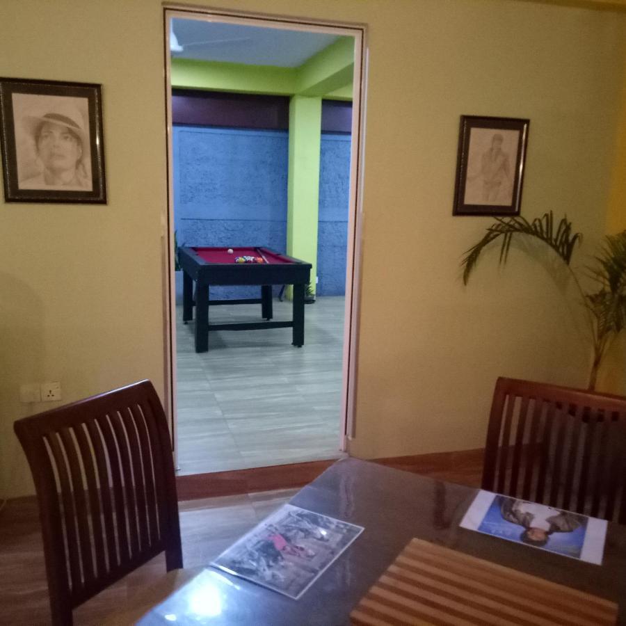 This Is It Airport Hotel And Restaurant Negombo Exterior photo