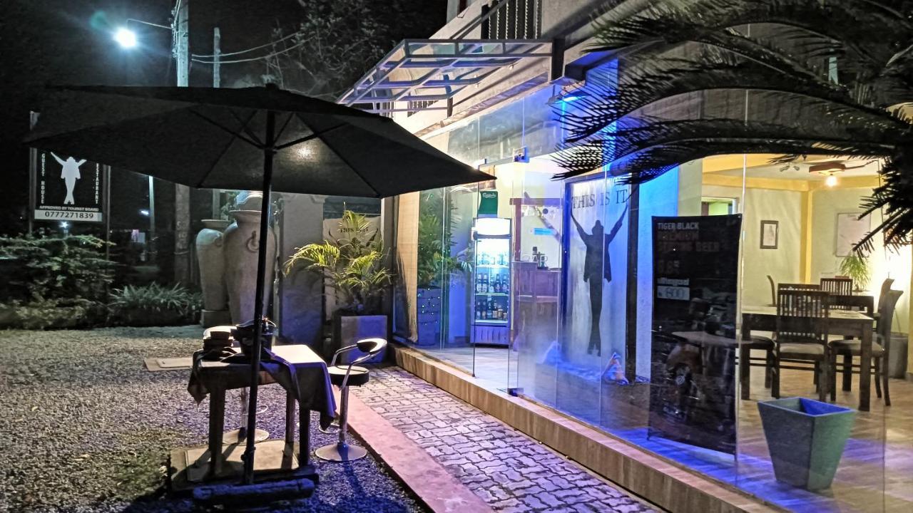 This Is It Airport Hotel And Restaurant Negombo Exterior photo