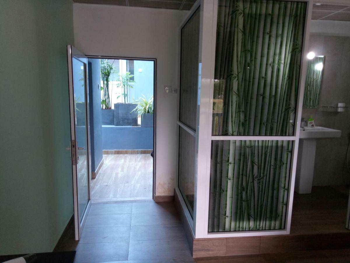 This Is It Airport Hotel And Restaurant Negombo Exterior photo
